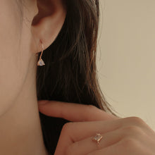 Load image into Gallery viewer, [mattoi] Romantic Rainbow Moonstone Earrings
