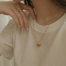 Load image into Gallery viewer, [mattoi] Chubby Heart Necklace with Ball Chain
