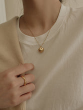 Load image into Gallery viewer, [mattoi] Chubby Heart Necklace with Ball Chain
