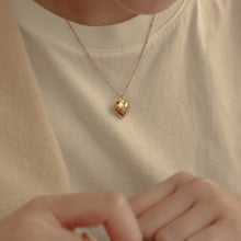 Load image into Gallery viewer, [mattoi] Chubby Heart Necklace with Ball Chain
