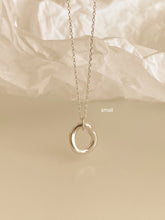 Load image into Gallery viewer, [mattoi] Melting Ring Necklace
