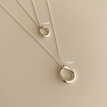 Load image into Gallery viewer, [mattoi] Melting Ring Necklace
