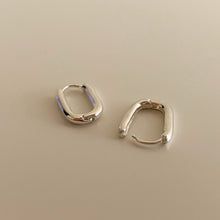 Load image into Gallery viewer, [mattoi] Mini Oval One-touch Earrings
