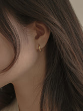 Load image into Gallery viewer, [mattoi] Mini Oval One-touch Earrings
