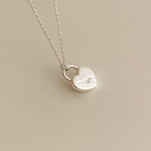 Load image into Gallery viewer, [mattoi] Heart Lock Necklace
