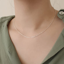 Load image into Gallery viewer, [mattoi] Simple Twisted Chain Necklace
