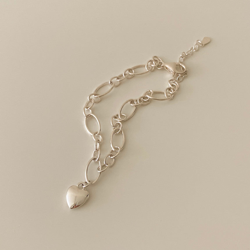 [mattoi] Heart Charm Oval Chain Bracelet