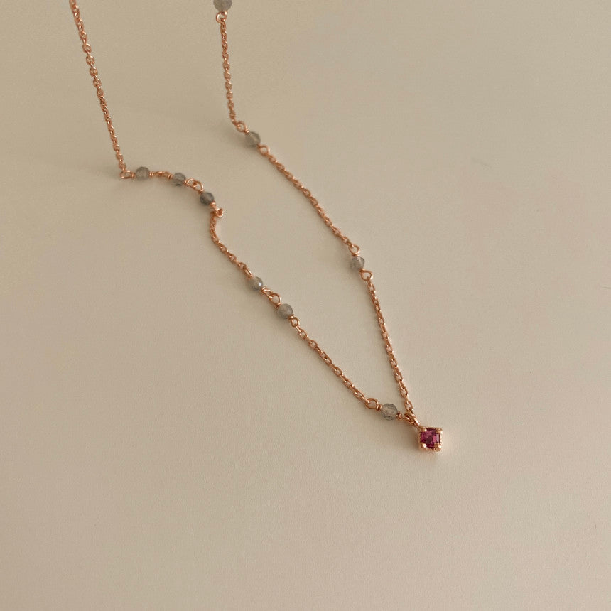 [mattoi] Dear Rhodolite Garnet Necklace