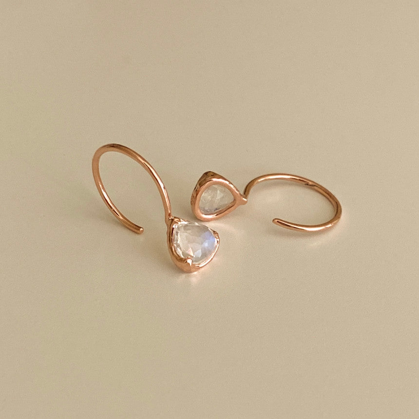 [mattoi] Liv Rainbow Moonstone Ring Earrings