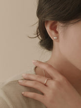 Load image into Gallery viewer, [mattoi] Chubby Heart Earrings
