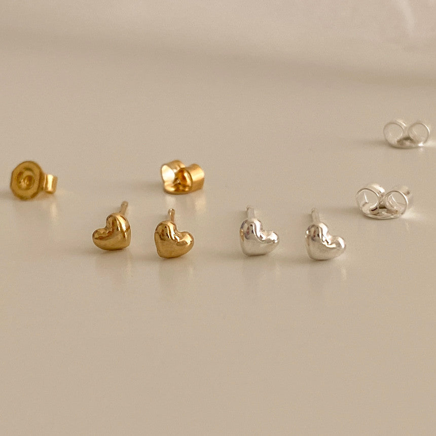 [mattoi] Mini Heart Stud Earrings