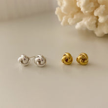 Load image into Gallery viewer, [mattoi] Daily Knots Ball Earrings
