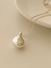 Load image into Gallery viewer, [mattoi] Kisses Pendant Necklace
