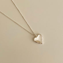 Load image into Gallery viewer, [mattoi] Melting Heart Necklace
