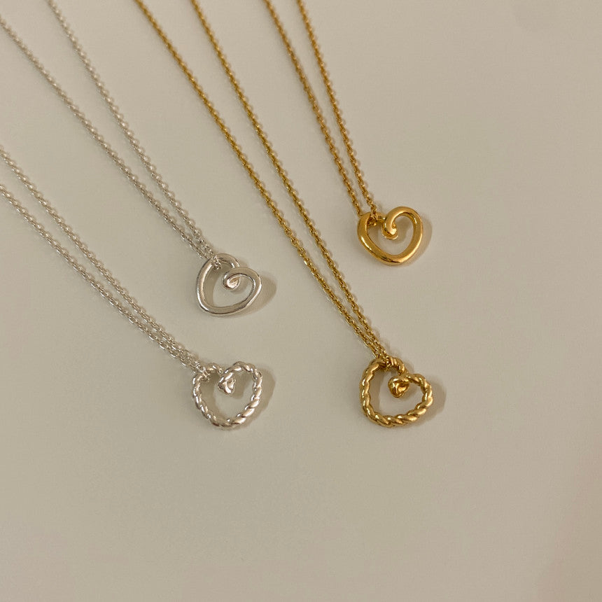 [mattoi] Petite Heart Necklace