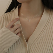 Load image into Gallery viewer, [mattoi] Petite Heart Necklace
