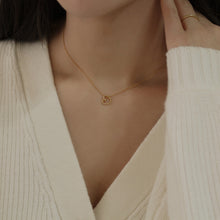 Load image into Gallery viewer, [mattoi] Petite Heart Necklace
