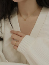 Load image into Gallery viewer, [mattoi] Petite Heart Necklace
