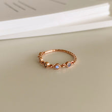 Load image into Gallery viewer, [mattoi] Half Chain Gemstone Ring
