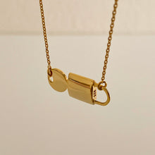 Load image into Gallery viewer, [mattoi] Golden Lock Necklace
