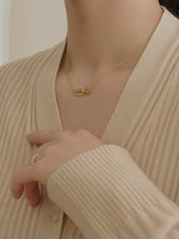 Load image into Gallery viewer, [mattoi] Golden Lock Necklace
