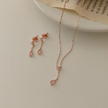 Load image into Gallery viewer, [mattoi] Raindrop Rose Quartz Necklace
