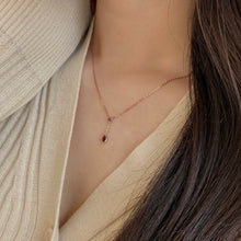 Load image into Gallery viewer, [mattoi] Raindrop Garnet Necklace
