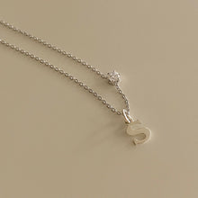 Load image into Gallery viewer, [mattoi] Starry Initial Necklace
