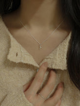 Load image into Gallery viewer, [mattoi] Shimmer Initial Necklace
