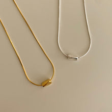 Load image into Gallery viewer, [mattoi] Soft Square Necklace
