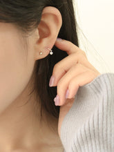 Load image into Gallery viewer, [mattoi] Mini Cubic One Touch Ring Earring
