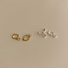 Load image into Gallery viewer, [mattoi] Mini Cubic One Touch Ring Earring
