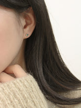 Load image into Gallery viewer, [mattoi] Sweet Heart Earrings
