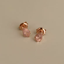 Load image into Gallery viewer, [mattoi] Pluie Rose Quartz Earrings
