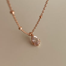 Load image into Gallery viewer, [mattoi] Pluie Rose Quartz Necklace
