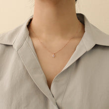 Load image into Gallery viewer, [mattoi] Pluie Rainbow Moonstone Necklace
