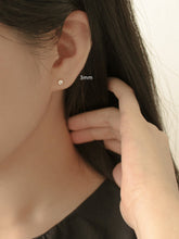 Load image into Gallery viewer, [mattoi] Simple Cubic Earrings
