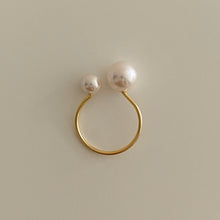 Load image into Gallery viewer, [mattoi] Pearl Ring Earcuff
