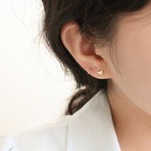 Load image into Gallery viewer, [mattoi] 14K Gold Butterfly Piercing Earrings
